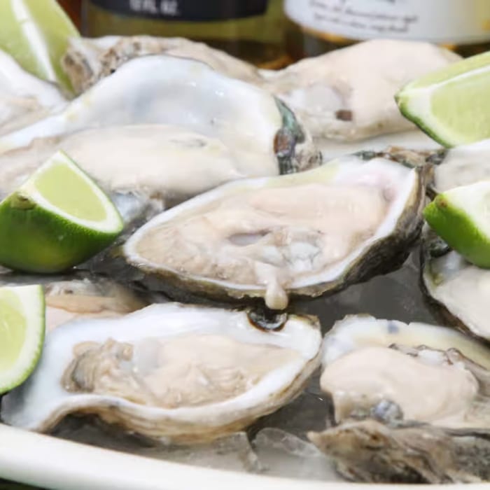 Oysters / Ostiones.
