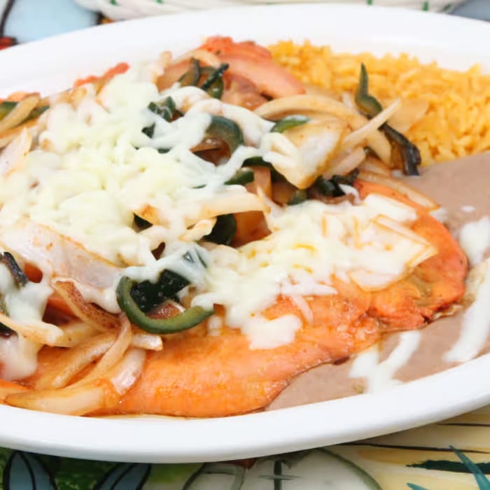 Pollo Poblano / Poblano Chicken.